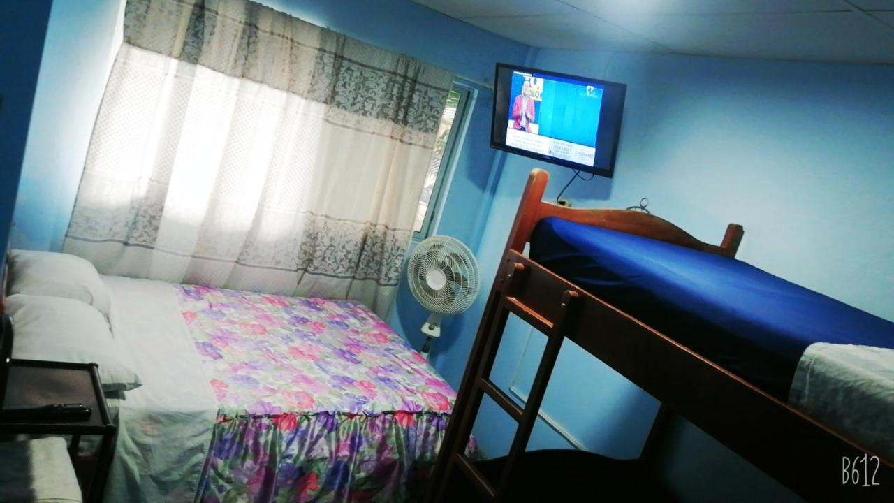 Hostal Aruba Atacames Buitenkant foto