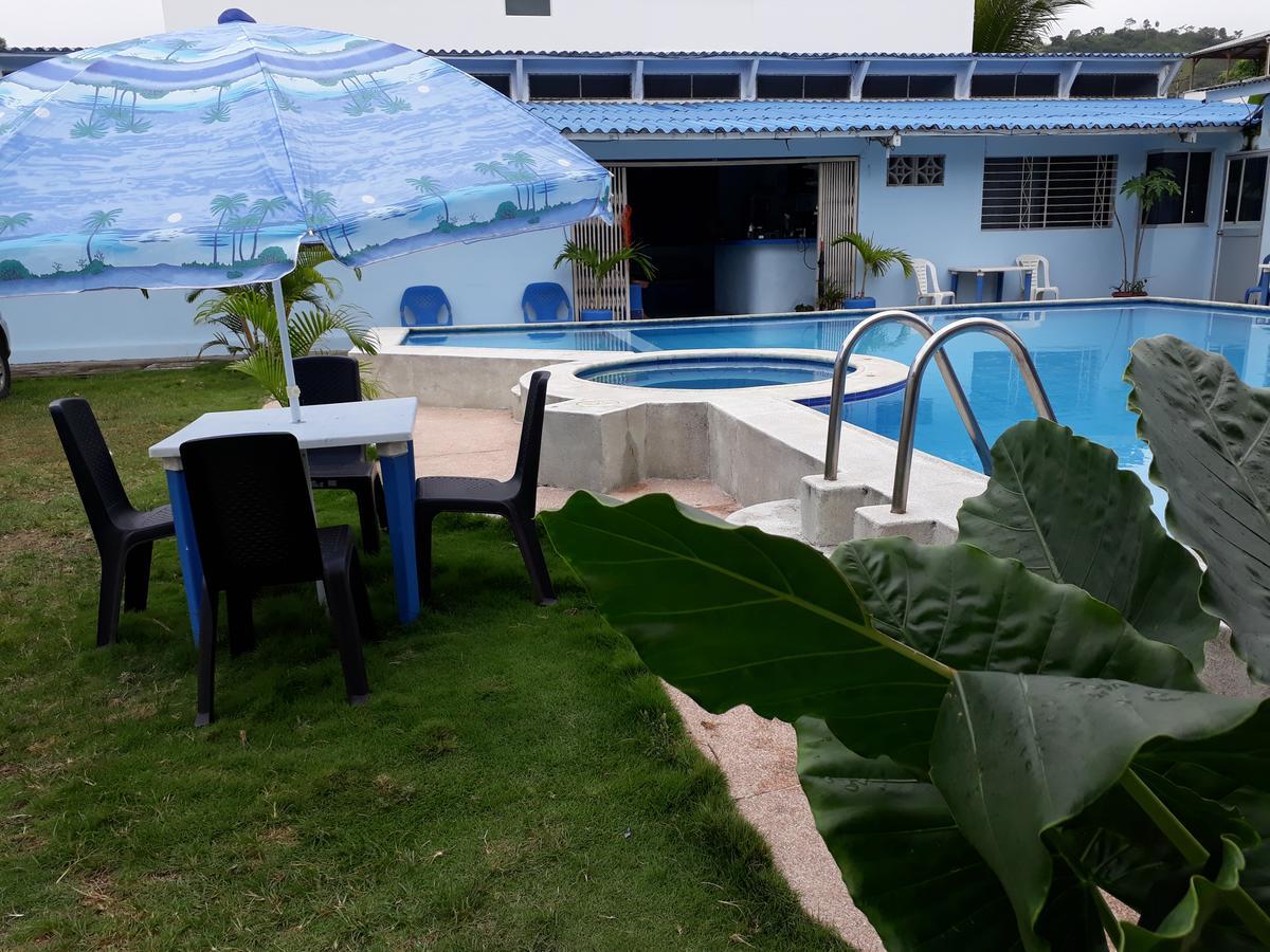 Hostal Aruba Atacames Buitenkant foto